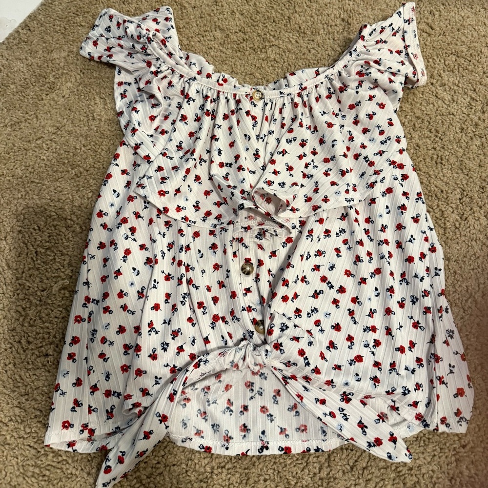 Justice White and Red Floral Top